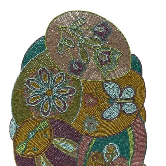 Pier 1 beaded Easter table runner - Picture 6 of 9